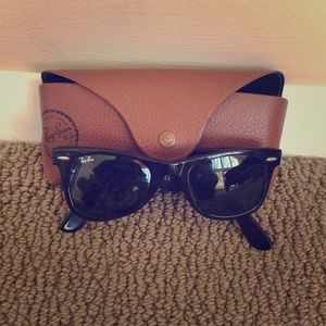 Ray-Ban Wayfarers (in tortoise)